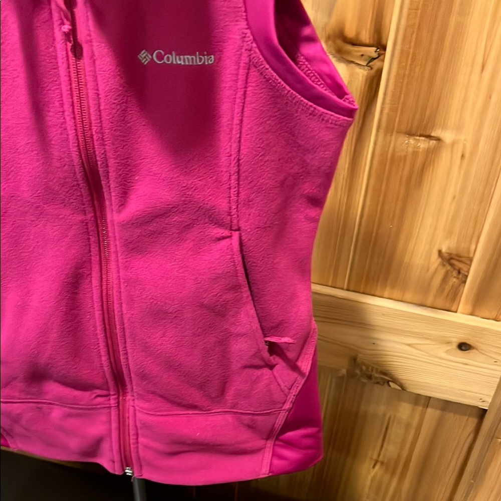 Columbia Fuchsia Women's Fleece Vest - Picture 6 of 10